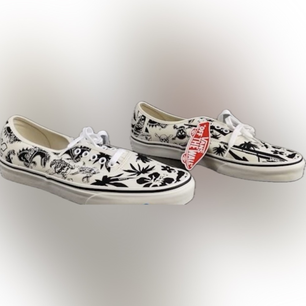 Vans unisex classic multiple logo exclusive 50th Anniversary. New. Men’s size 11